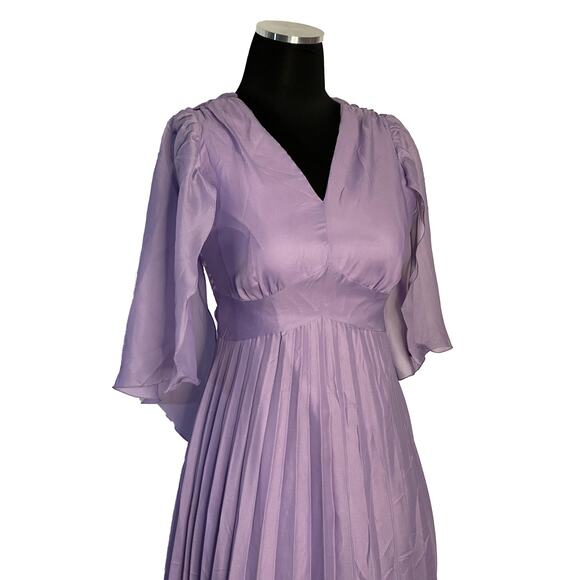 Vintage 1970s Lavender Pleated Maxi Dress with Flutter Sleeves – Size XS/S - Picture 3 of 16